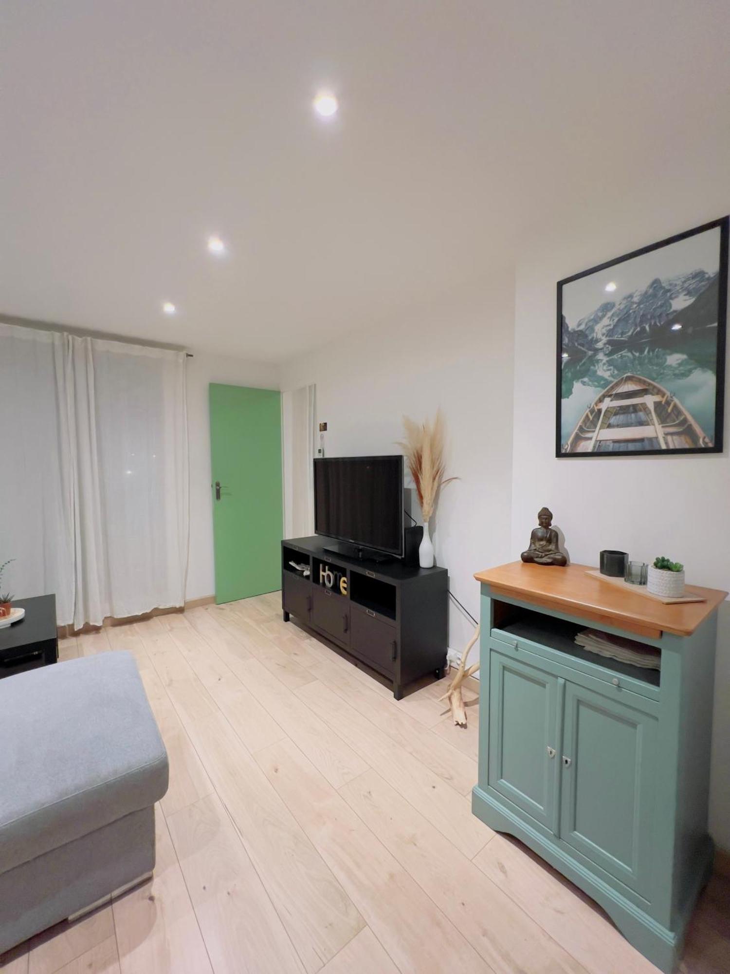 شقة Superbe T3 Sejour Marseille Clim 2 Balcons Timone المظهر الخارجي الصورة