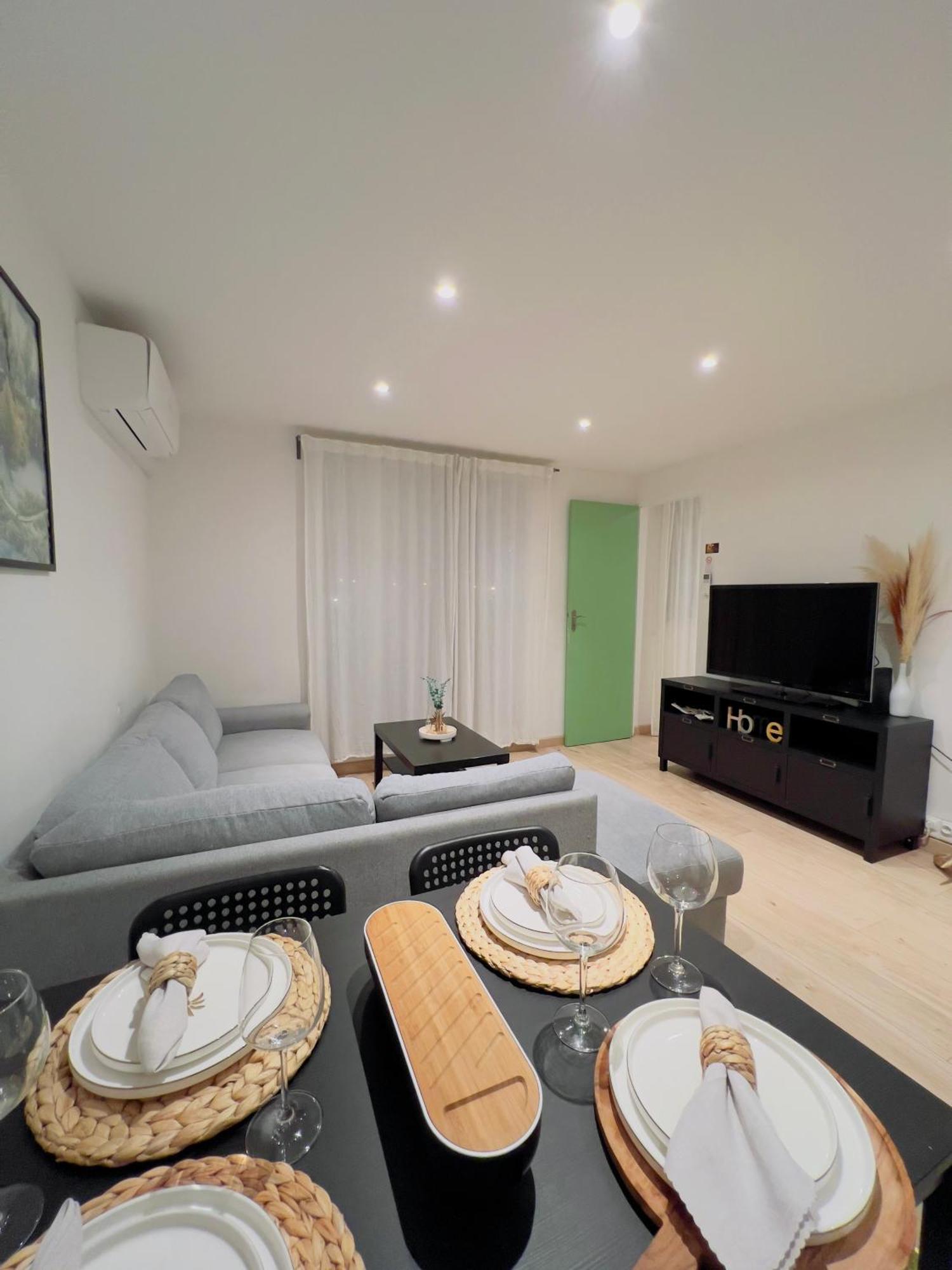 شقة Superbe T3 Sejour Marseille Clim 2 Balcons Timone المظهر الخارجي الصورة
